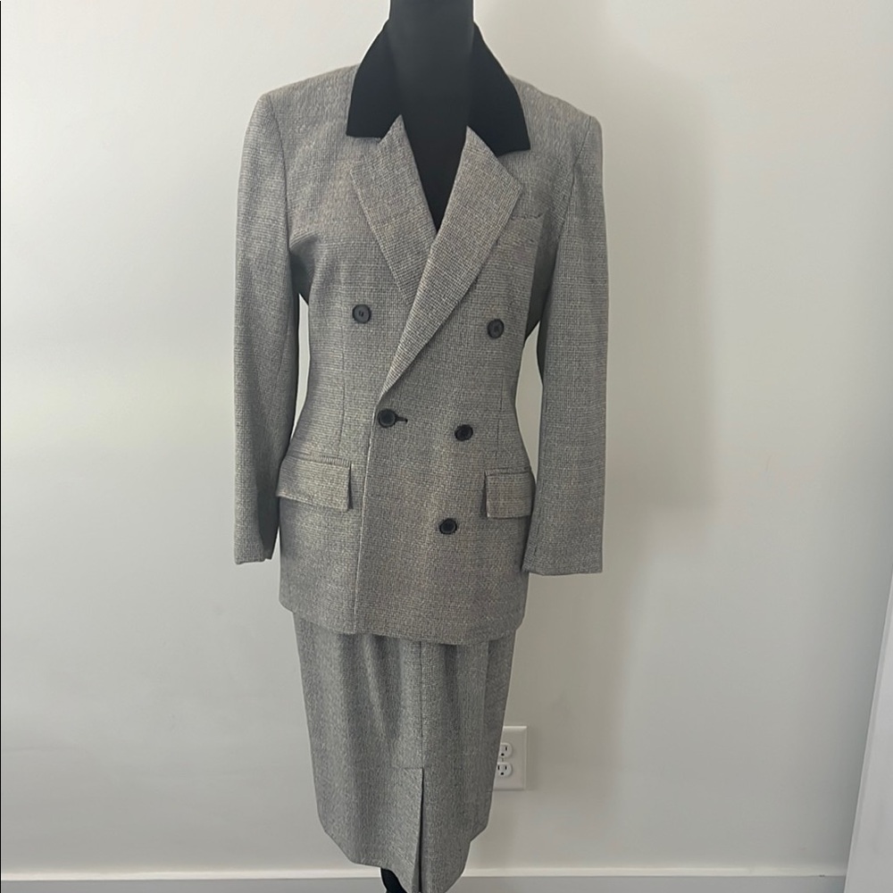 Dior women’s suit